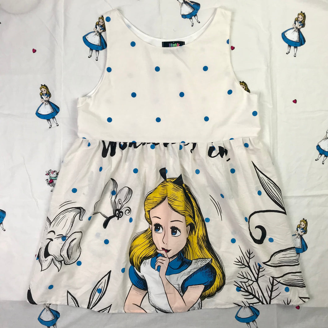 Alice in Wonderland LEXI S-2XL